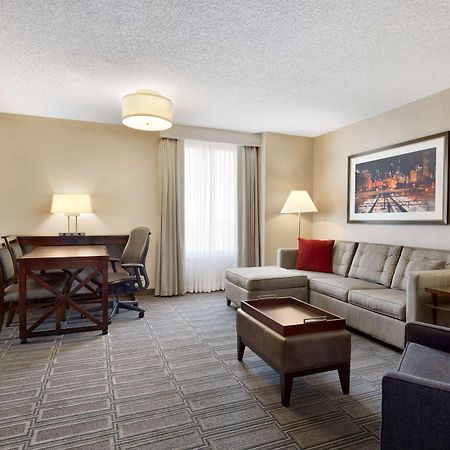 Embassy Suites By Hilton Chicago Lombard Exteriér fotografie