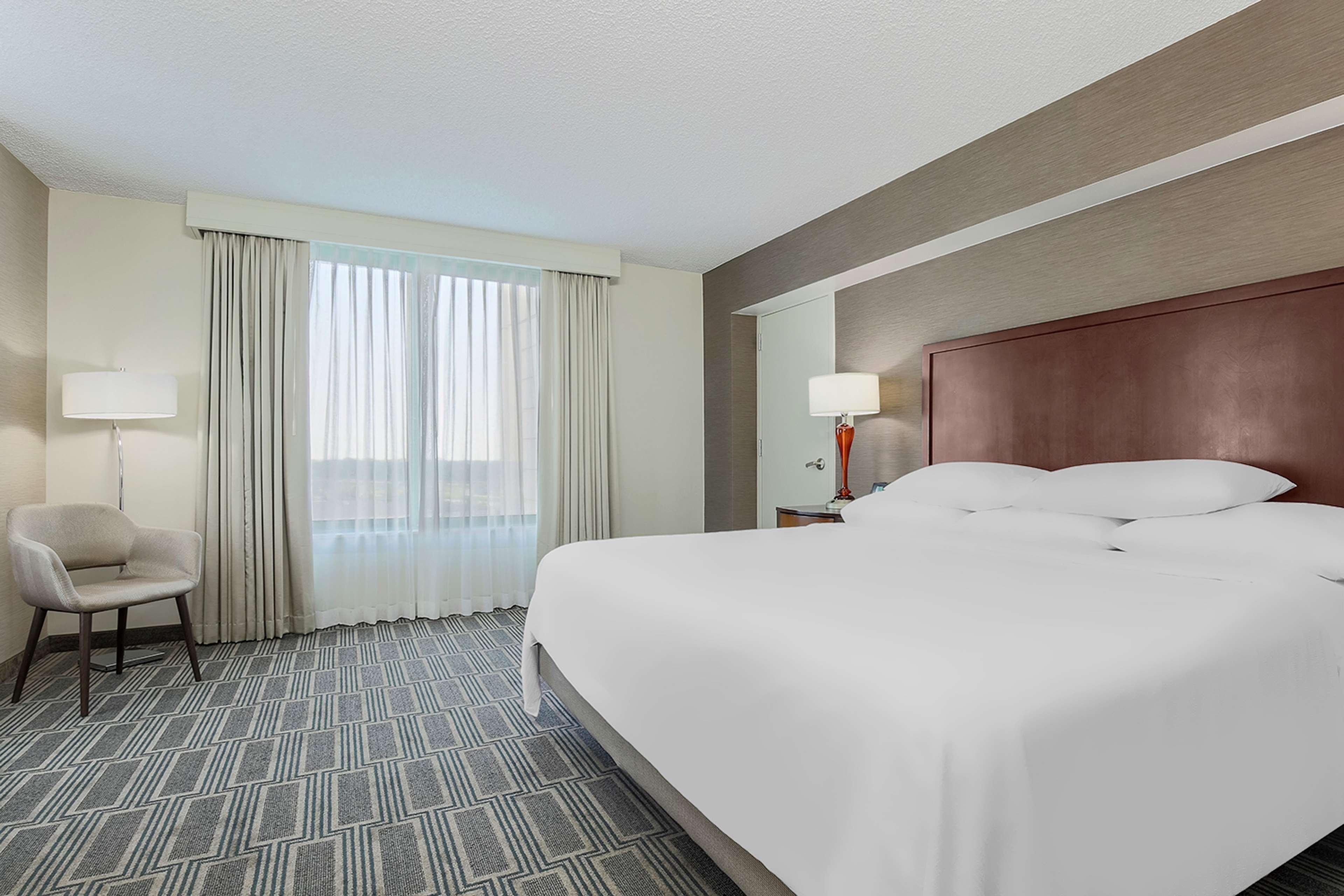 Embassy Suites By Hilton Chicago Lombard Exteriér fotografie