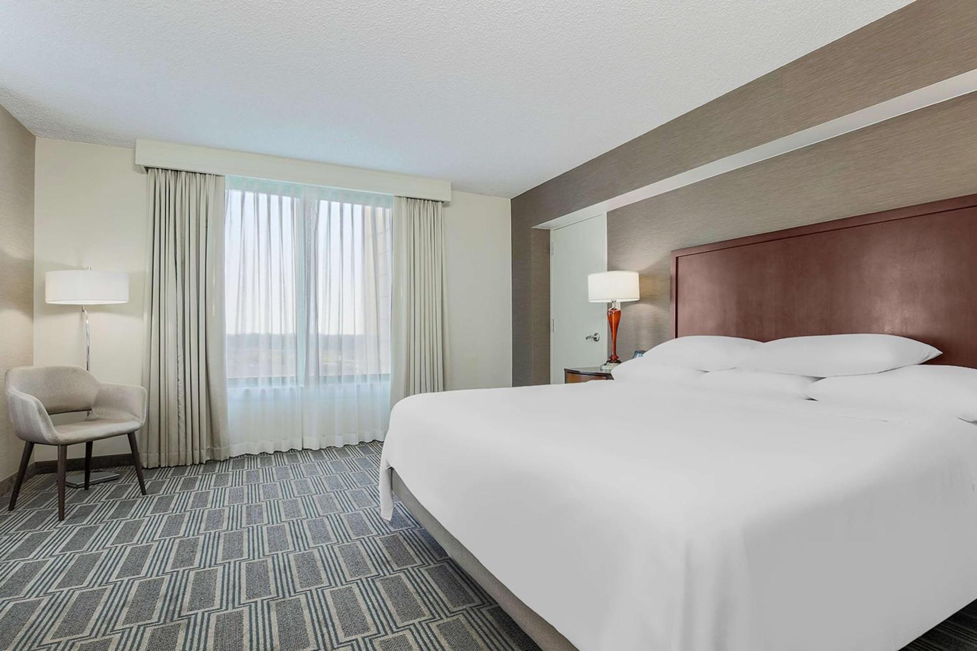 Embassy Suites By Hilton Chicago Lombard Exteriér fotografie